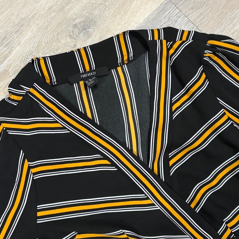 Forever 21 Striped Wrap Crop Top Black Yellow White Long Sleeve Blouse Medium